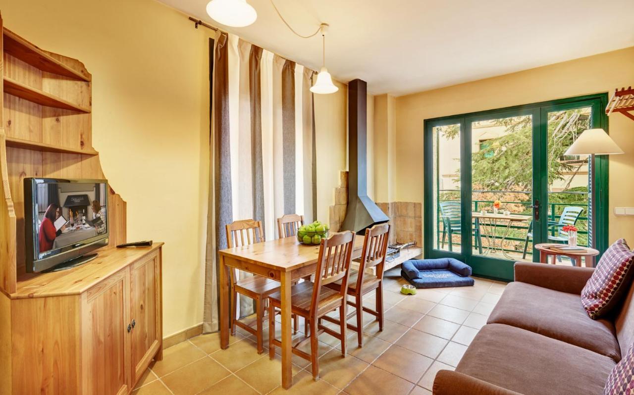 Hotel Rural Y Apartamentos Villa Engracia Espluga de Francoli Bagian luar foto