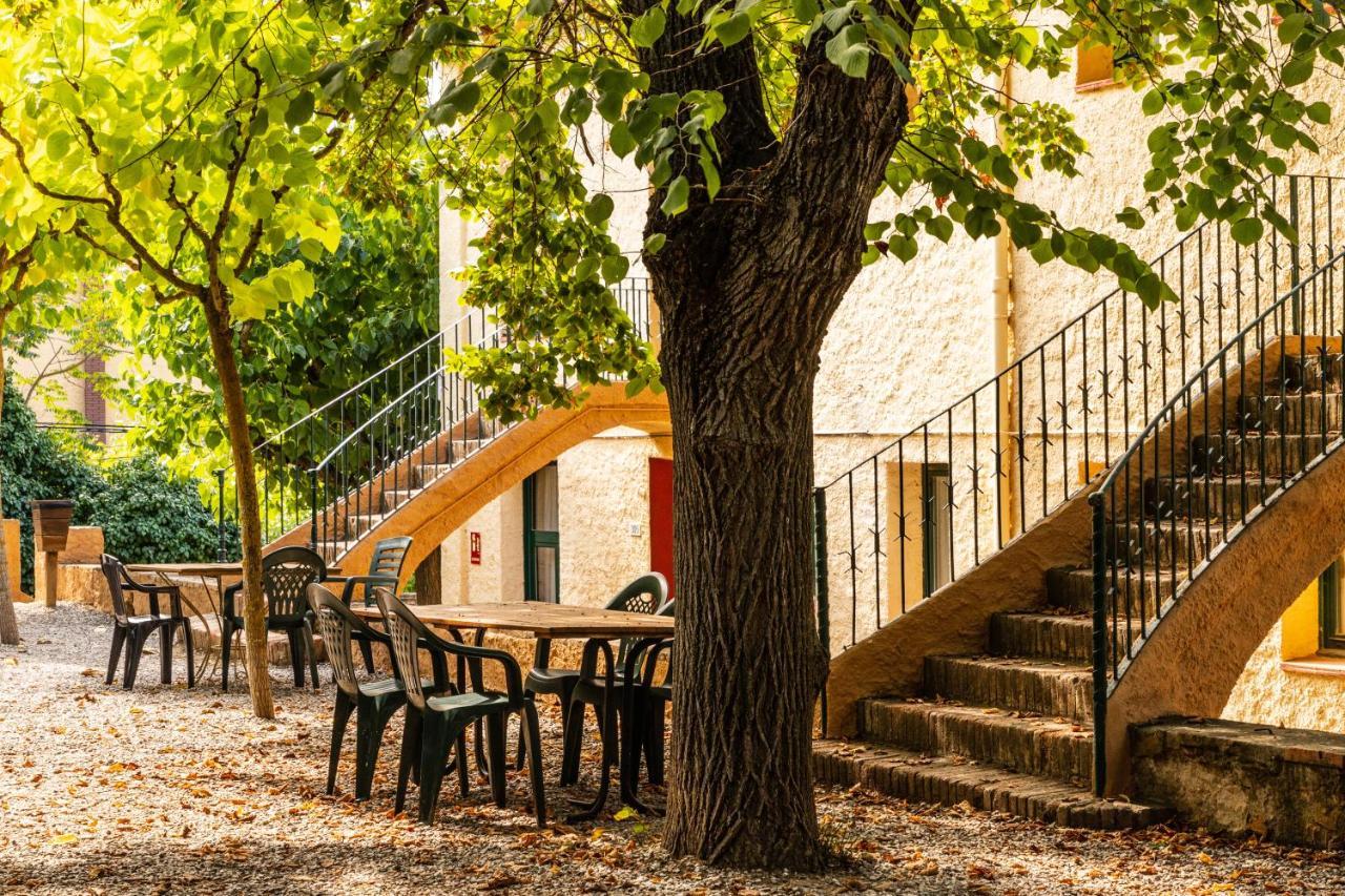 Hotel Rural Y Apartamentos Villa Engracia Espluga de Francoli Bagian luar foto