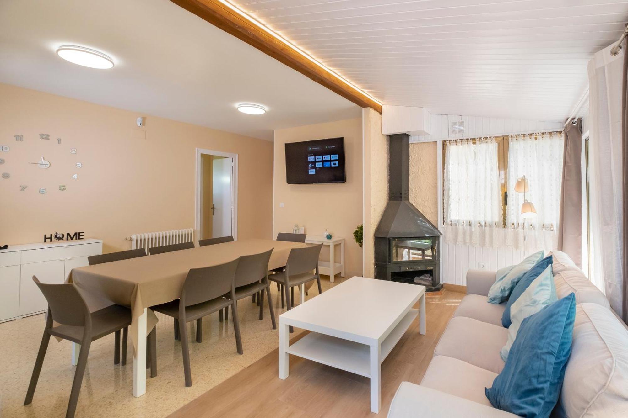 Hotel Rural Y Apartamentos Villa Engracia Espluga de Francoli Bagian luar foto
